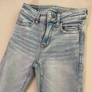 American Eagle Outfitters Hi-Rise Light Wash Jeggings Skinny Jeans